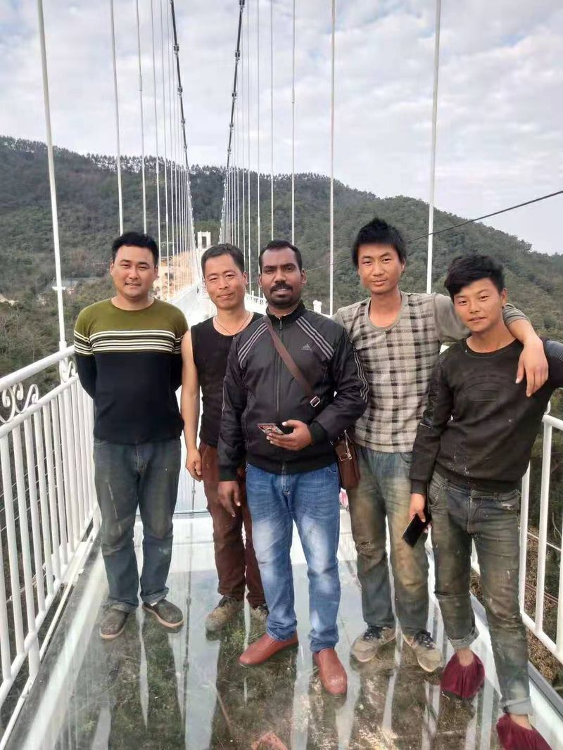 广州280米玻璃桥2